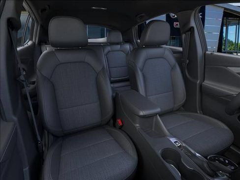 New 2026 Buick Envista Preferred w/ Advanced Safety Package FWD image 16