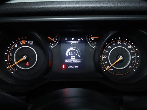 Used 2025 Jeep Wrangler Sport S image 24