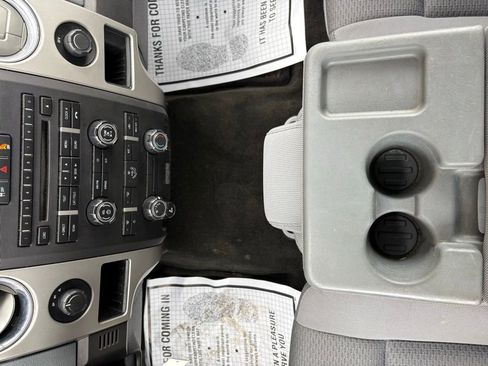 Used 2012 Ford F150 XLT w/ XLT Chrome Pkg image 32