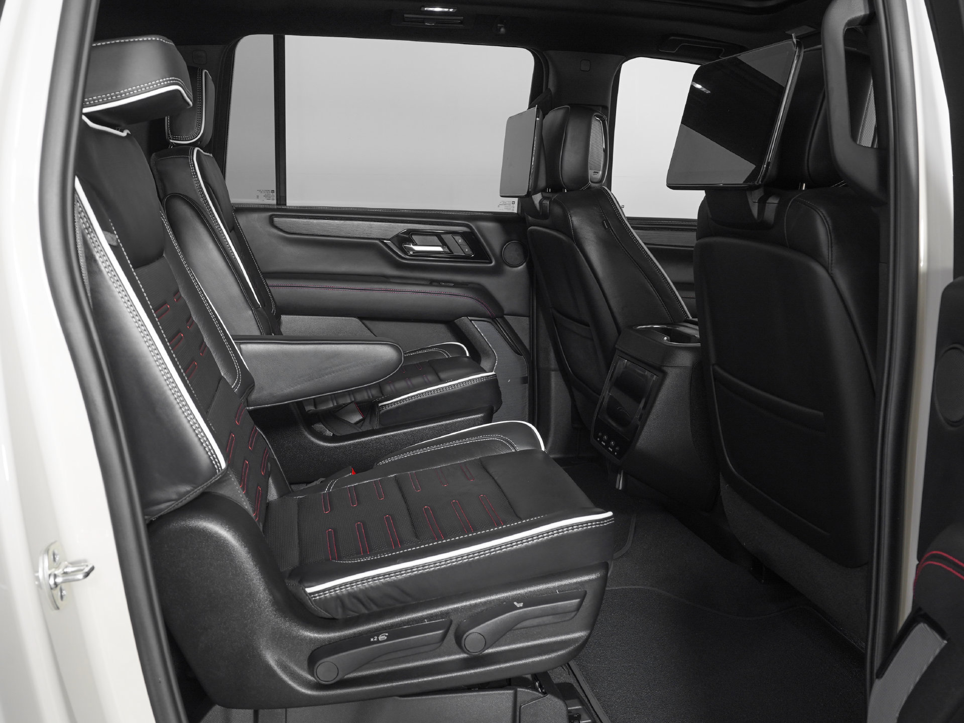 Used 2027 GMC Yukon XL AT4 Ultimate AWD/4WD image 11