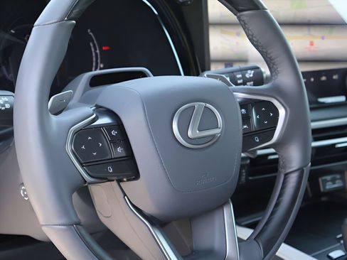 Used 2024 Lexus RX 350 Premium Plus w/ Convenience Package AWD/4WD image 19