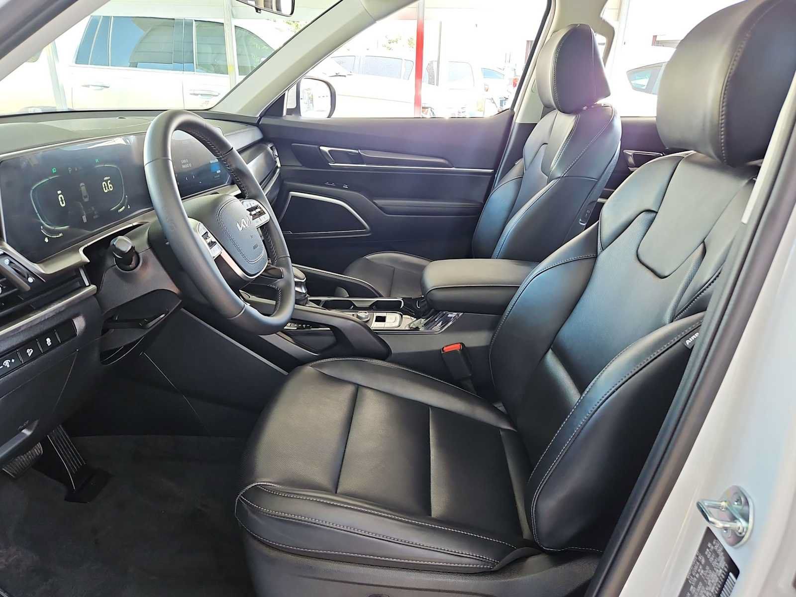 Certified 2024 Kia Telluride S w/ S Sunroof Package FWD image 15