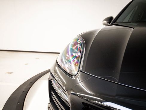 Certified 2021 Porsche Cayenne GTS AWD/4WD image 13