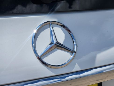Used 2021 Mercedes-Benz GLS 450 4MATIC image 11