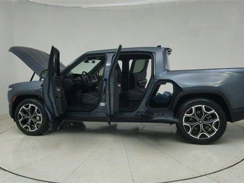 Used 2025 Rivian R1T Adventure image 71