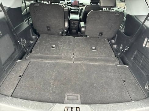 Used 2023 Ford Explorer Limited w/ Equipment Group 301A AWD/4WD image 81