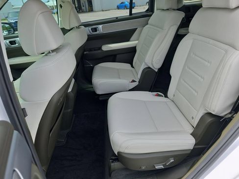 Certified 2025 Hyundai Santa Fe Calligraphy FWD image 31