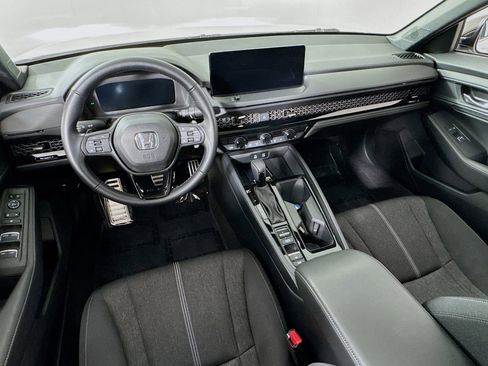 Certified 2025 Honda Accord Sport image 19