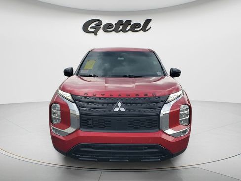 Used 2024 Mitsubishi Outlander SE Black Edition FWD image 2