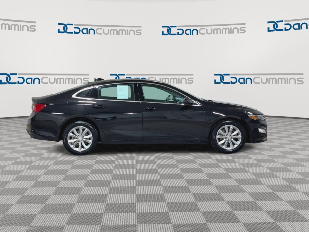 Used 2025 Chevrolet Malibu LT FWD image 9