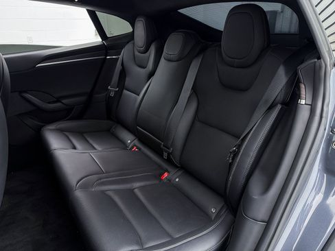 Used 2021 Tesla Model S Plaid image 24