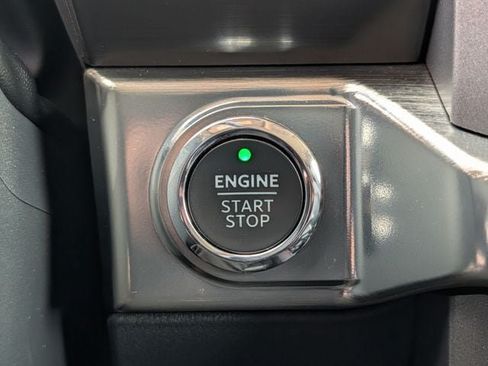 Used 2023 Ford F150 Lariat AWD/4WD image 20