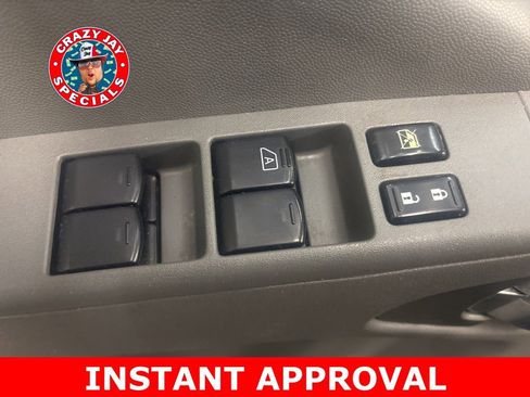 Used 2014 Nissan Frontier SV image 15