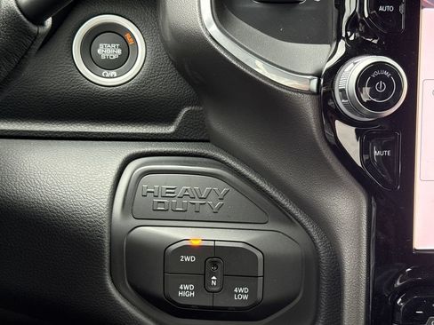 New 2026 RAM 2500 Laramie w/ Night Edition AWD/4WD image 28