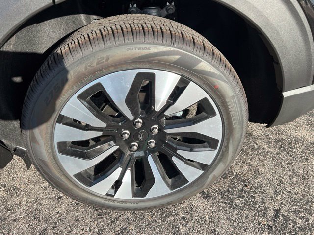 New 2027 Ford Explorer Platinum w/ LUX Leather Package AWD/4WD image 23