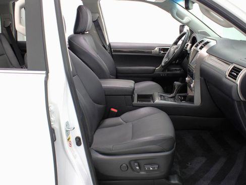 Used 2014 Lexus GX 460 image 49