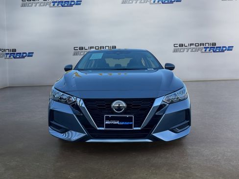 Used 2020 Nissan Sentra S image 2