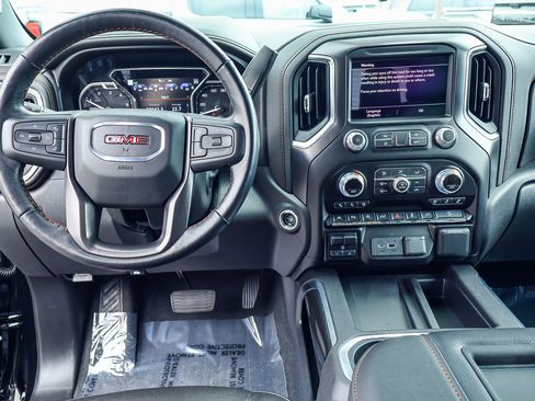 Used 2020 GMC Sierra 1500 AT4 w/ AT4 Premium Package AWD/4WD image 3