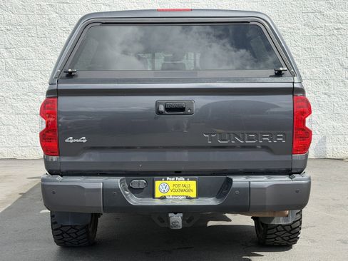Used 2018 Toyota Tundra 4x4 CrewMax image 7