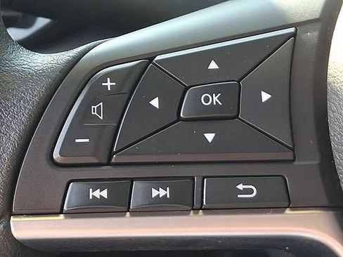 Used 2023 Nissan Sentra SV image 21