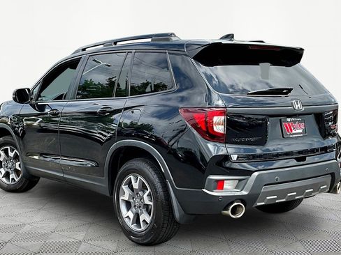 Used 2023 Honda Passport TrailSport image 4