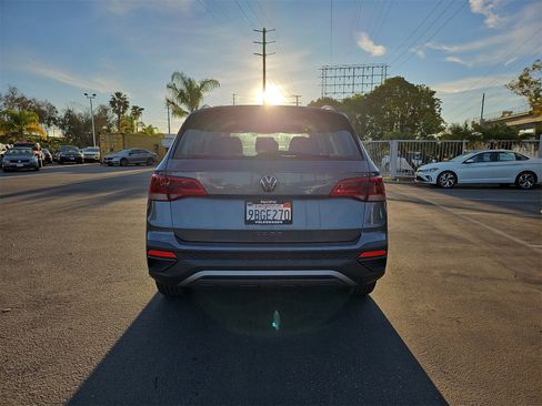 Used 2022 Volkswagen Taos S image 6