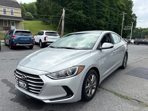 Used 2018 Hyundai Elantra SEL FWD image 3