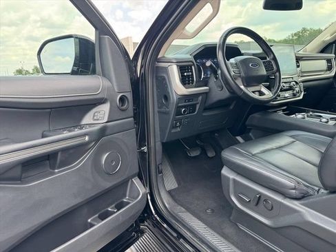 Used 2024 Ford Expedition Max XLT AWD/4WD image 16