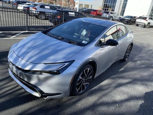 New 2026 Toyota Prius Plug-In Hybrid FWD image 1