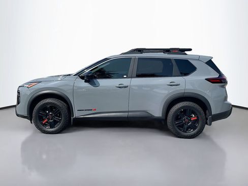 Used 2025 Nissan Rogue SV AWD/4WD image 4