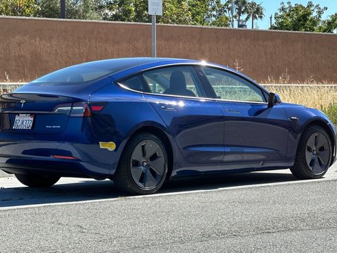 Used 2022 Tesla Model 3 Long Range AWD/4WD image 4