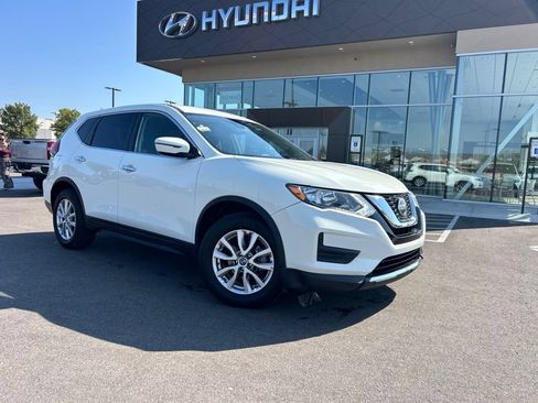 Used 2020 Nissan Rogue SV FWD image 5
