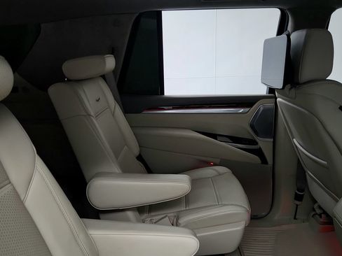 Used 2025 Cadillac Escalade Sport Platinum w/ LPO, ONYX Package AWD/4WD image 28