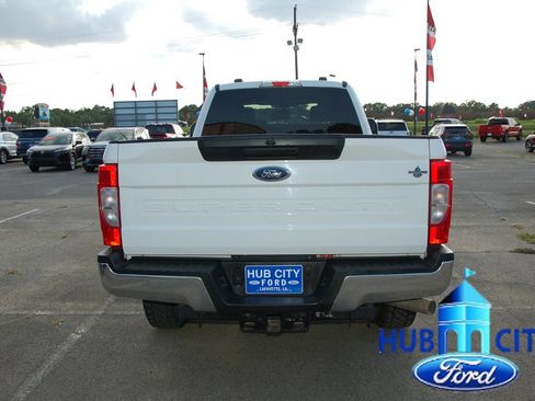 Used 2022 Ford F250 XL w/ Power Equipment Group AWD/4WD image 4