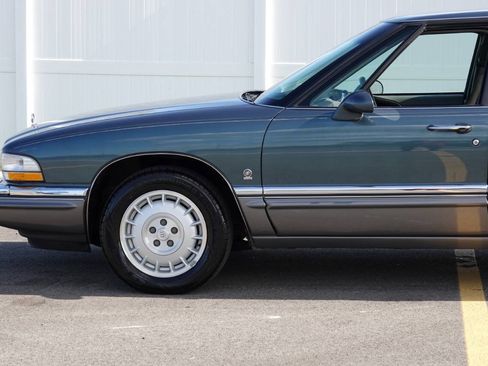 Used 1993 Buick Park Avenue Ultra FWD image 11