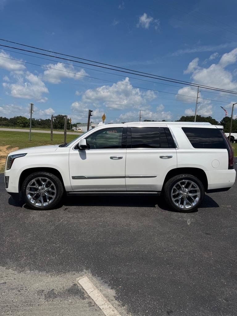 Used 2018 Cadillac Escalade Premium Luxury RWD image 2