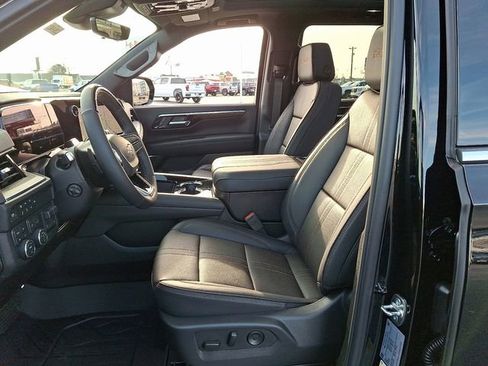 New 2026 Chevrolet Suburban High Country AWD/4WD image 10