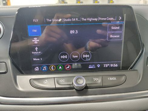 Used 2019 Chevrolet Blazer LT w/ Sound & Technology Package FWD image 25