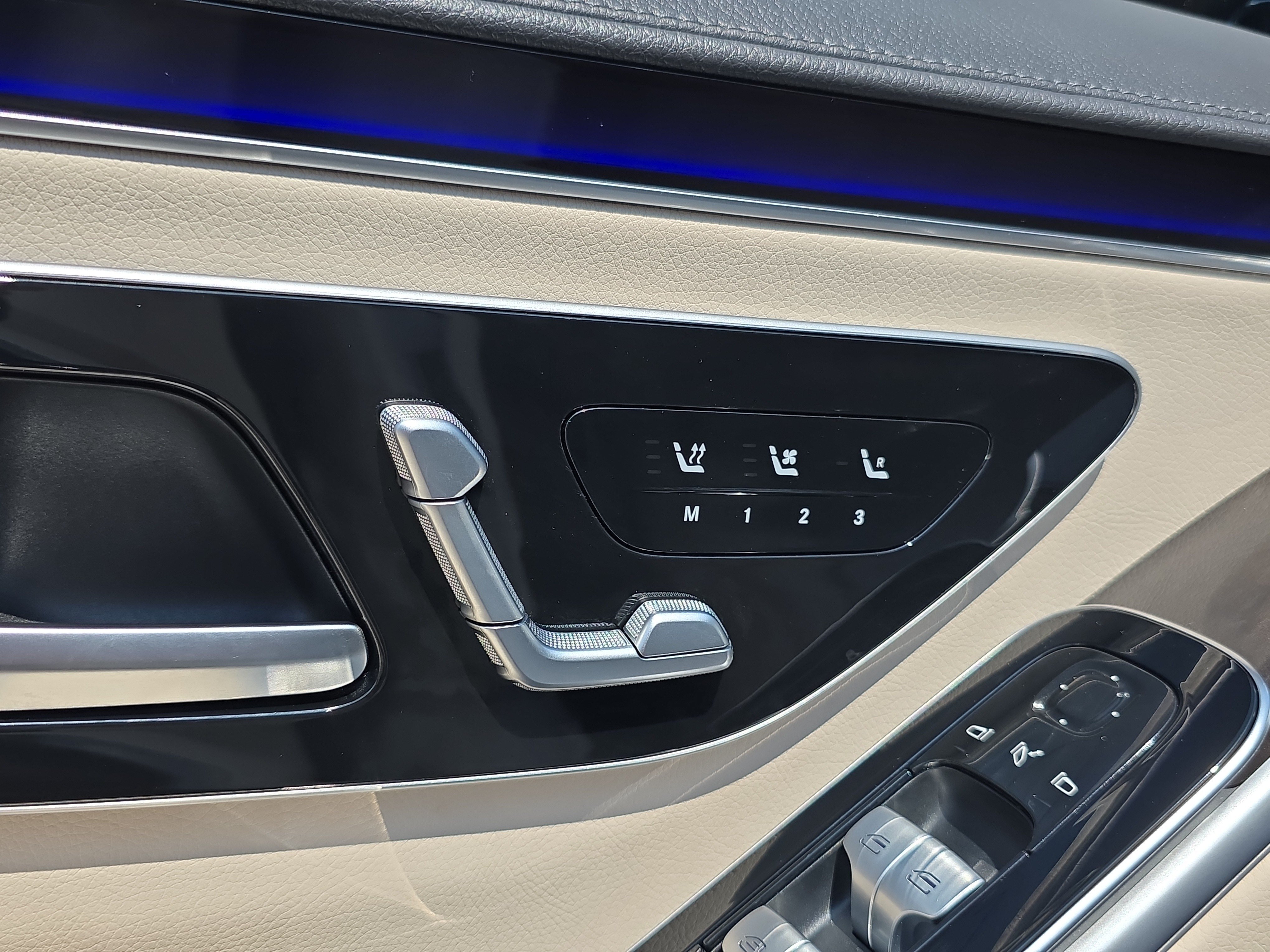 Used 2023 Mercedes-Benz S 500 4MATIC image 11