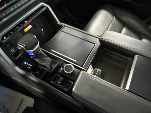 Used 2023 Toyota Sequoia Platinum image 20