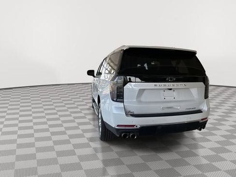 New 2025 Chevrolet Suburban Premier image 8