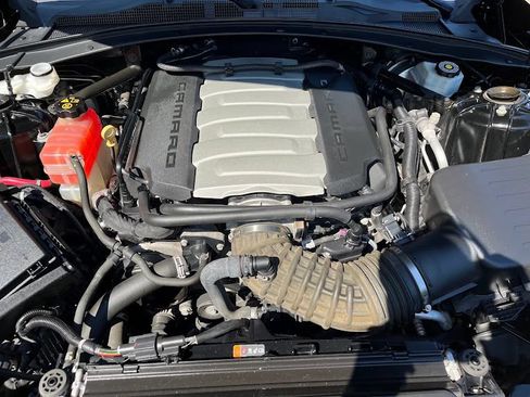 Used 2018 Chevrolet Camaro SS RWD image 26