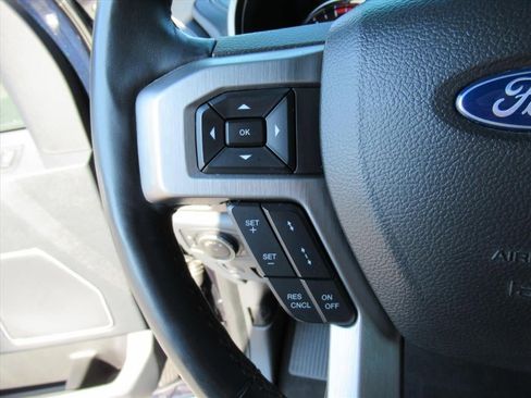 Used 2022 Ford F350 Platinum w/ FX4 Off-Road Package image 20