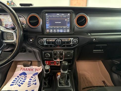 Used 2022 Jeep Gladiator Mojave w/ Cold Weather Group AWD/4WD image 33