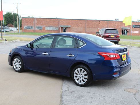 Used 2017 Nissan Sentra S FWD image 7