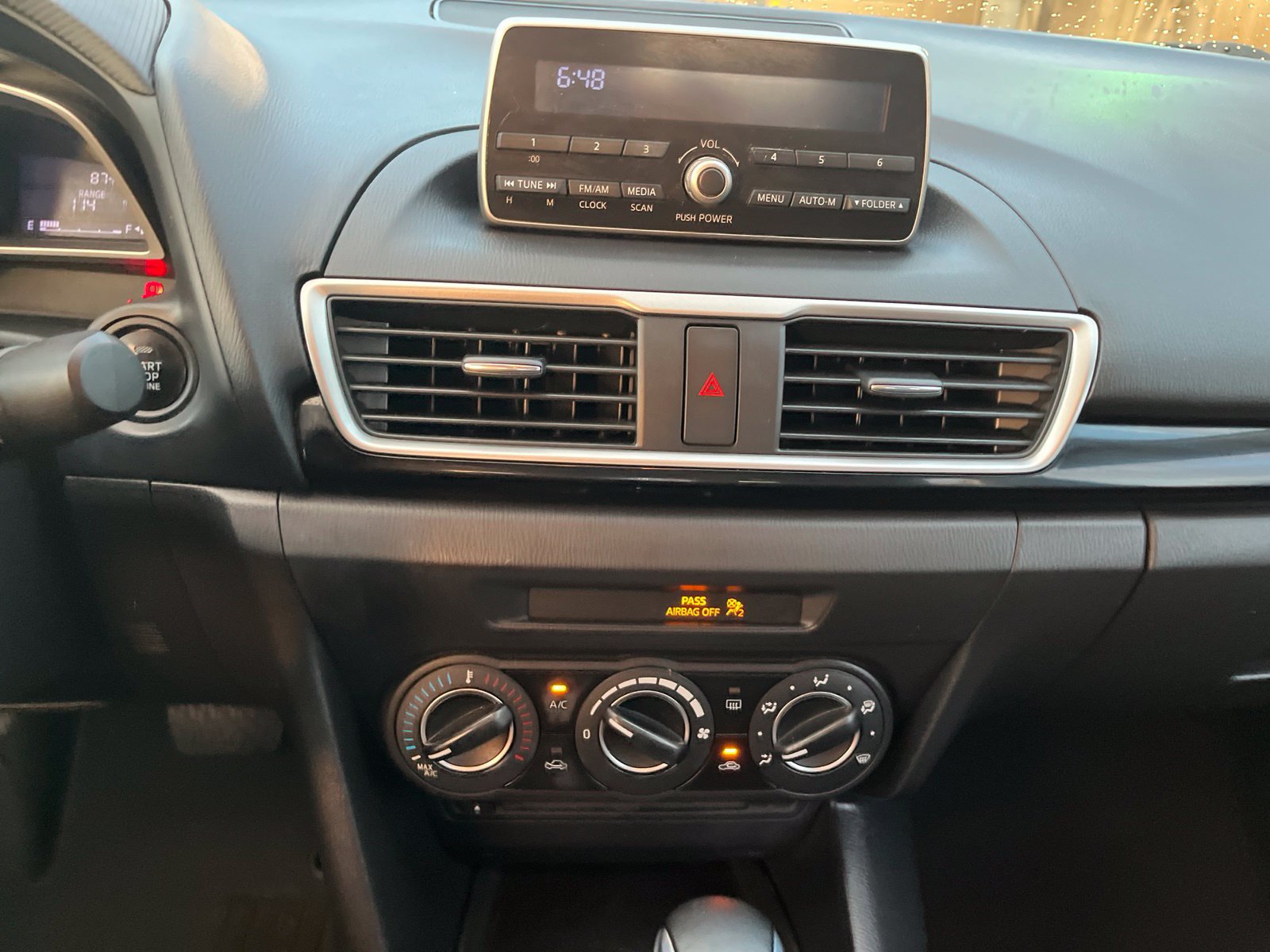 Used 2014 MAZDA MAZDA3 i Touring FWD image 24