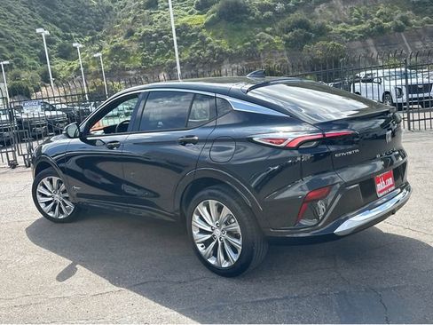 Certified 2024 Buick Envista Avenir FWD image 3