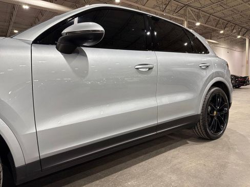 Used 2020 Porsche Cayenne image 27