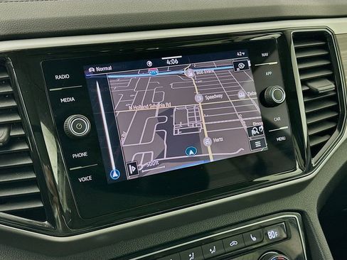 Used 2023 Volkswagen Atlas SEL image 18