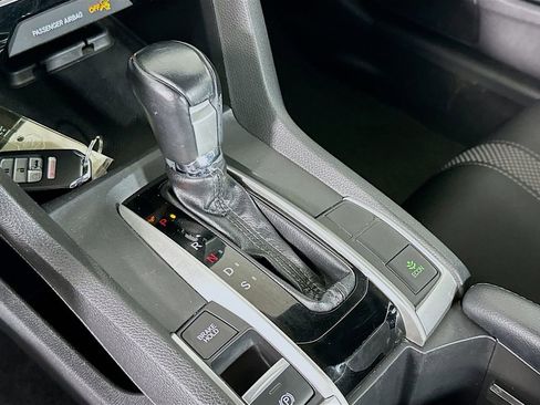 Used 2019 Honda Civic Sport image 17